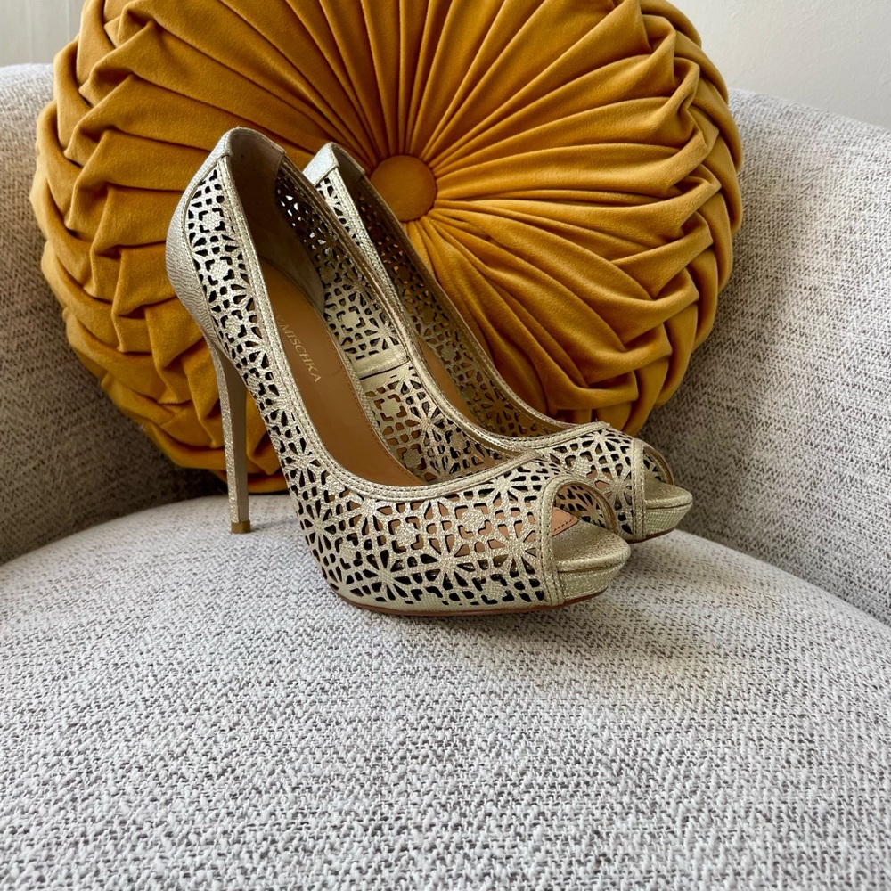 Badgley Mischka Metallic Gold Cutout Heels